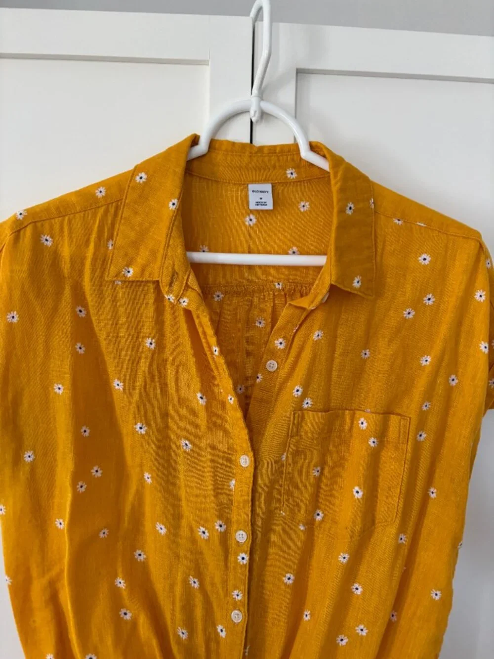 Old Navy linen blend blouse with waist tie (size M) - Picture 2 of 9